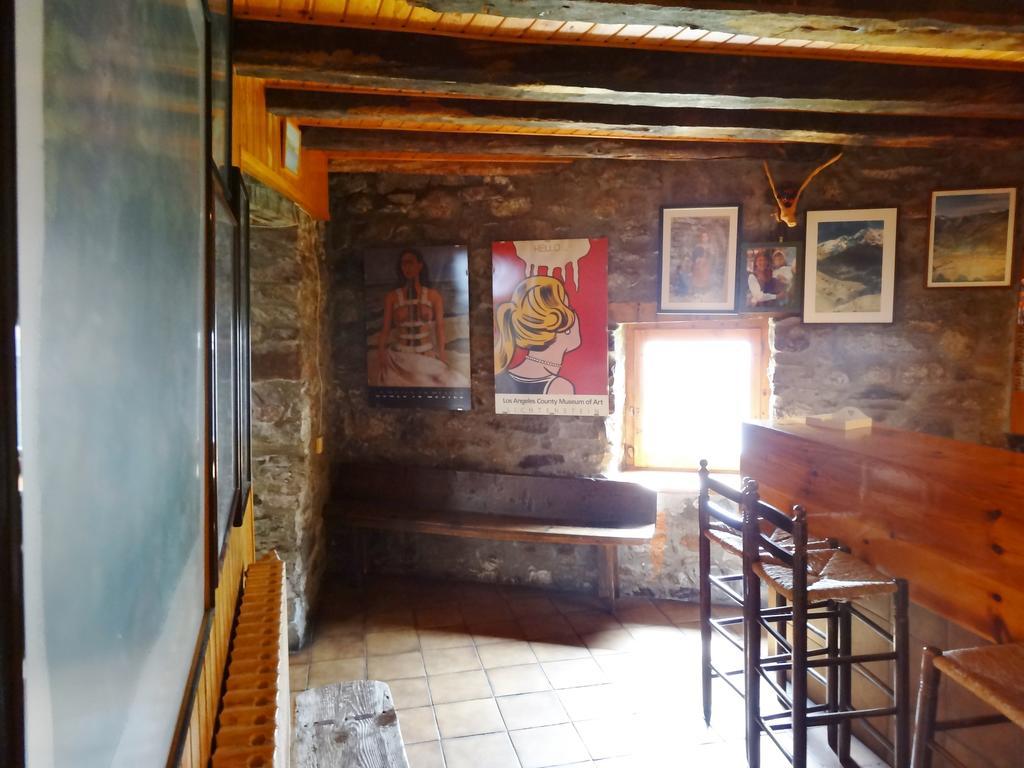 ホテル Hostal Casa Laplaza サン・ファン・デ・プラン エクステリア 写真