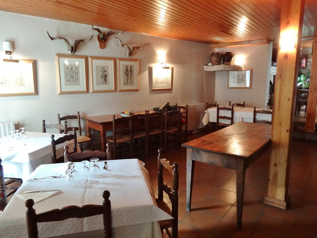 ホテル Hostal Casa Laplaza サン・ファン・デ・プラン エクステリア 写真