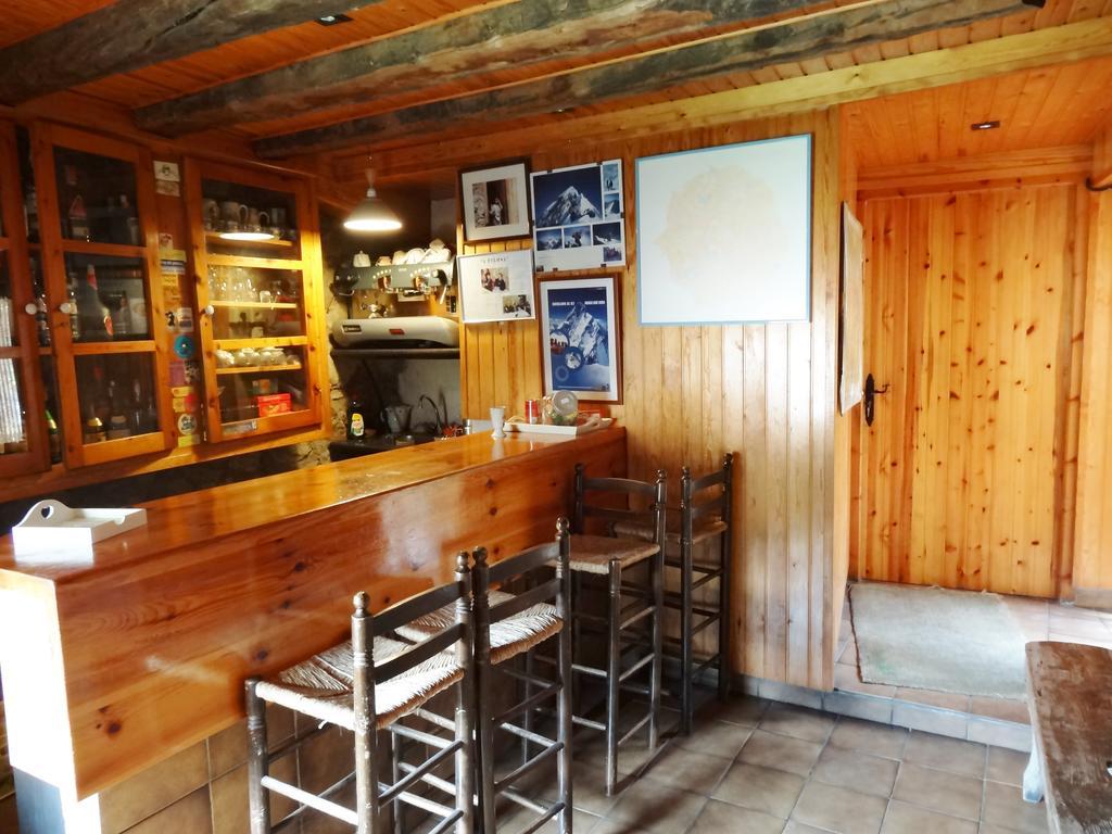 ホテル Hostal Casa Laplaza サン・ファン・デ・プラン エクステリア 写真