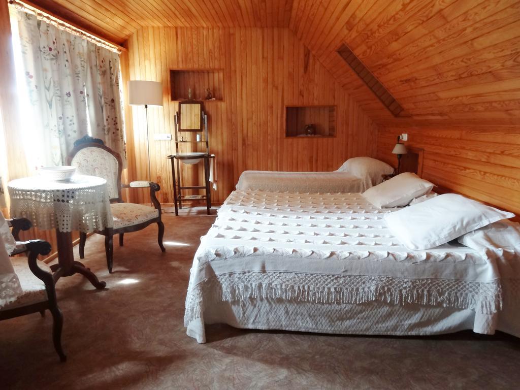 ホテル Hostal Casa Laplaza サン・ファン・デ・プラン 部屋 写真