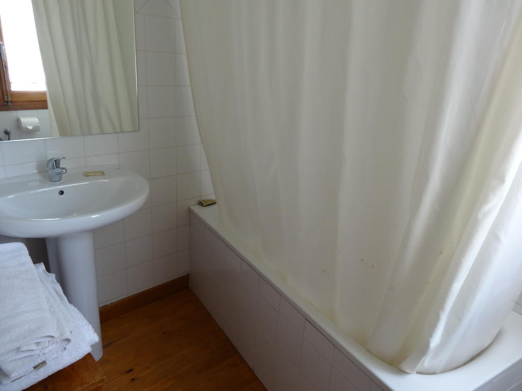 ホテル Hostal Casa Laplaza サン・ファン・デ・プラン 部屋 写真