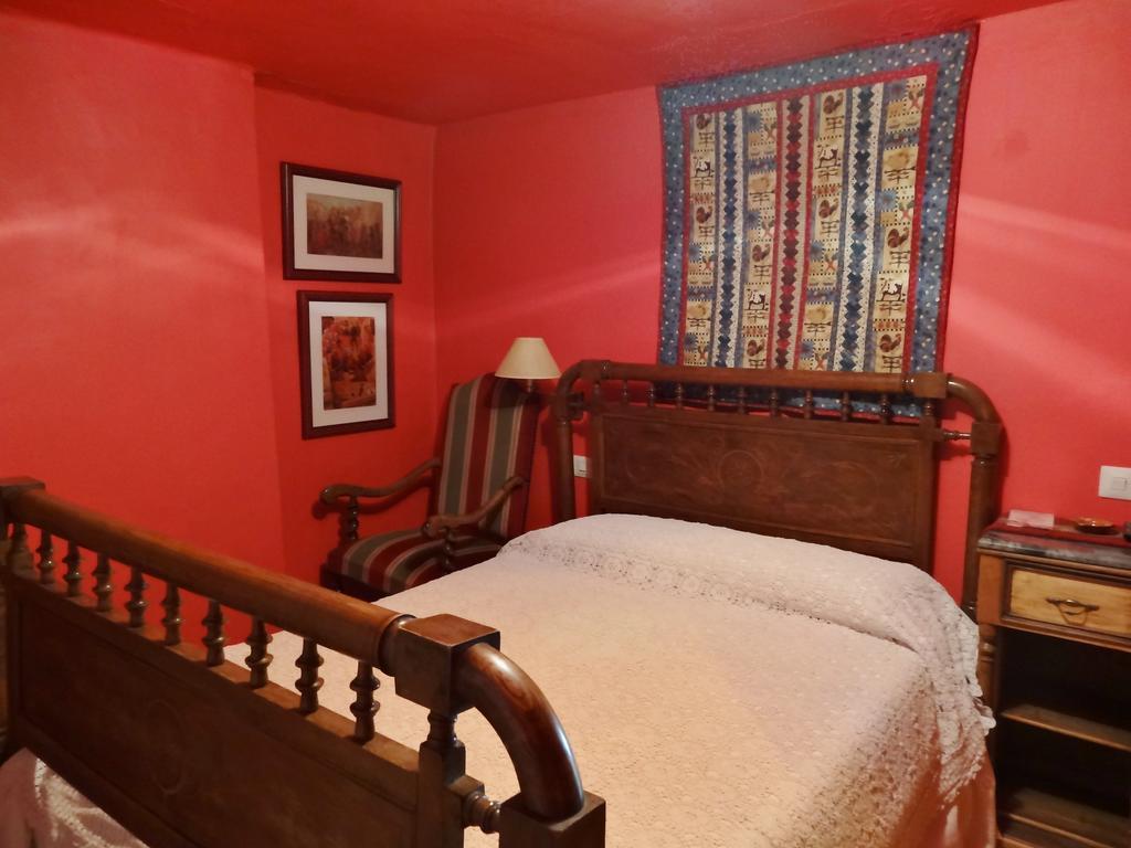 ホテル Hostal Casa Laplaza サン・ファン・デ・プラン 部屋 写真